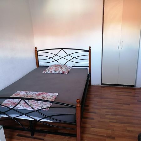 Leona Apartment Rijeka Bagian luar foto